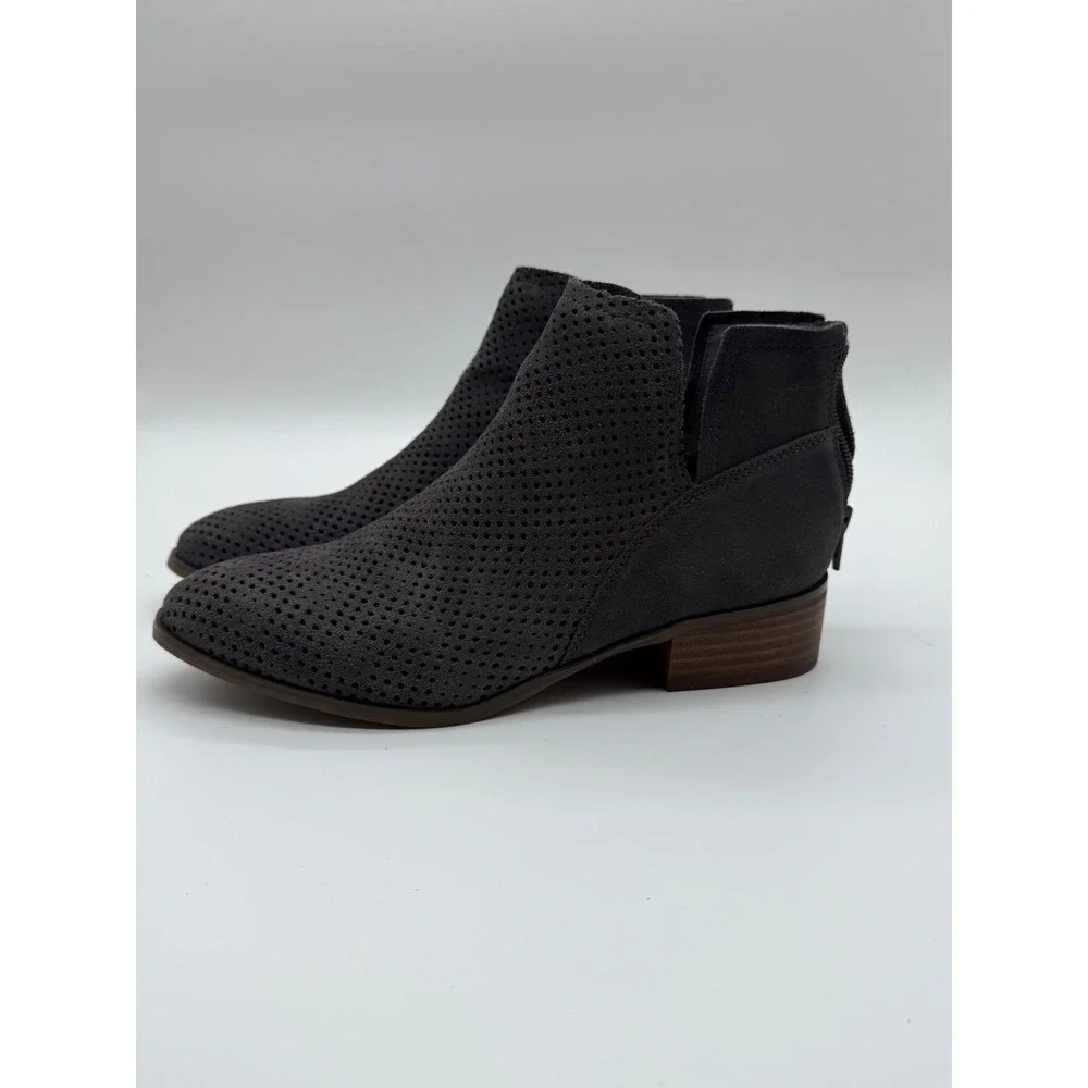 Crown Vintage Rumble Grey Perforated Suede Ankle Boots Womens 7.5M Low Heel